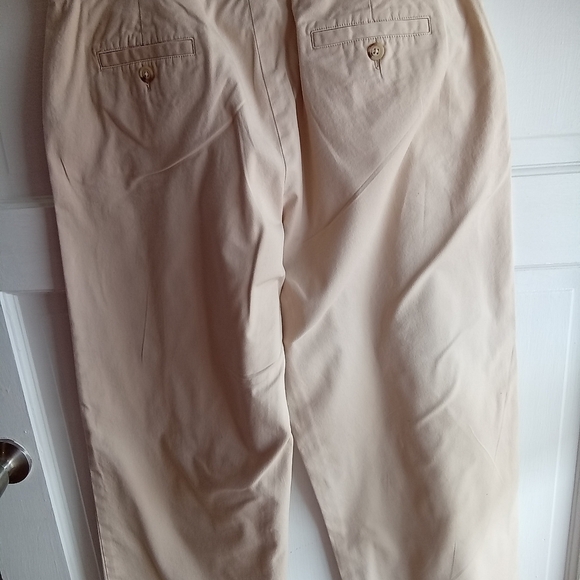 Ralph Lauren size 10 Women's Khaki Capris - Picture 5 of 9